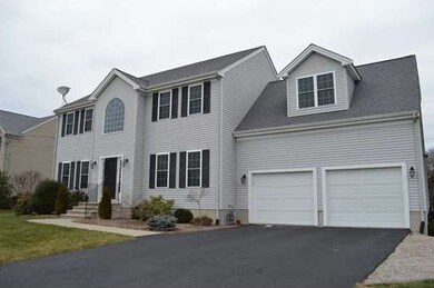 15 Willow Creek Dr, Attleboro, MA 02703 - photo 2