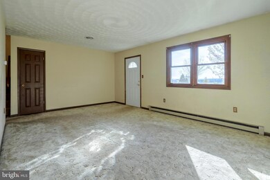 527 Teeter Rd, Littlestown, PA 17340 - photo 6