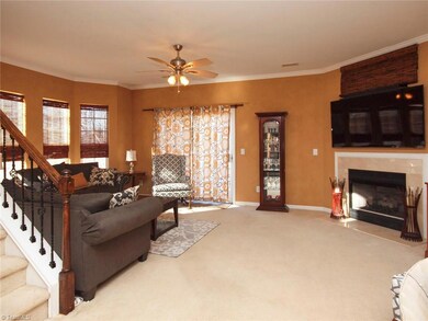 3827 Tarrant Trace Cir, High Point, NC 27265 - photo 2