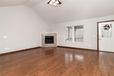 Open Floor Plan Living Room w/View to Kitchen & Ac