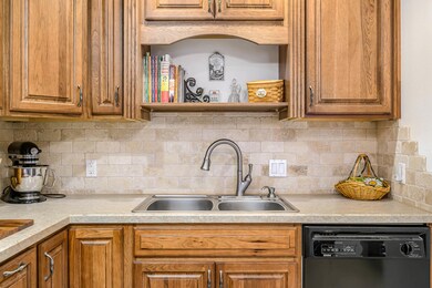 137 Lakeshore Dr, Kimberling City, MO 65686 - photo 7