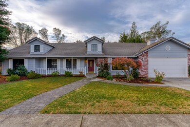 Welcome to 2819 Lake Redding Drive
