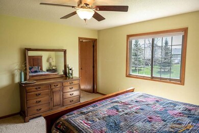 9870 Green Point Ct, Summerset, SD 57718 - photo 7