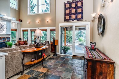 61358 Big Eddy Cir, Bend-15