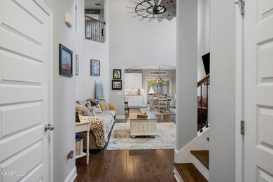 131 10803 Hunters Knoll