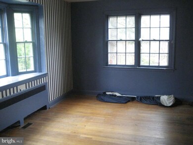 3708 Monterey Rd, Baltimore, MD 21218 - photo 4