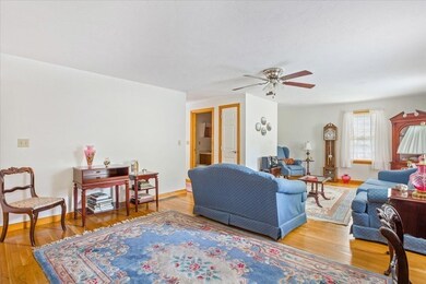 32 Main St, Carver, MA 02330 - photo 5