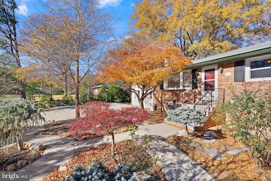 4211 Downing St, Annandale, VA 22003 - photo 2