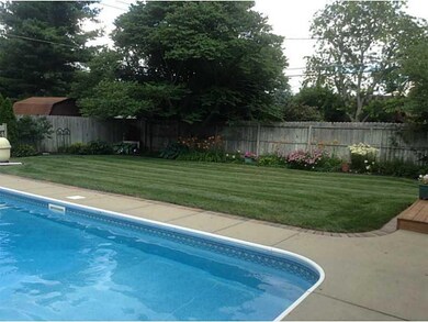 3350 Nottingham Dr, Columbus, IN 47203 - photo 7