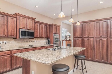 11411 SW Hillcrest Cir-WEB-11