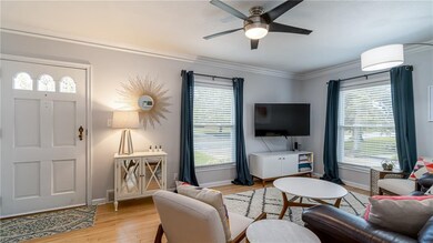 2001 48th St, Des Moines, IA 50310 - photo 4