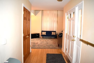 240 N Willow Rd, Elmhurst, IL 60126 - photo 7