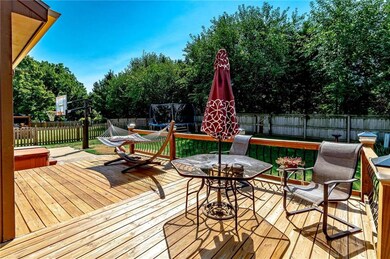 21805 W 49th St, Shawnee, KS 66226 - photo 2