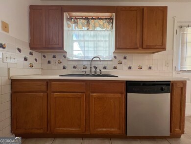 6172 Princeton Ave unit 6, Morrow, GA 30260 - photo 5