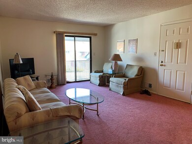 40 Taylor Dr, Franklin Park, NJ 08823 - photo 7