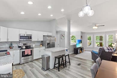 513 Chisholm Trail, Lusby, MD 20657 - photo 5