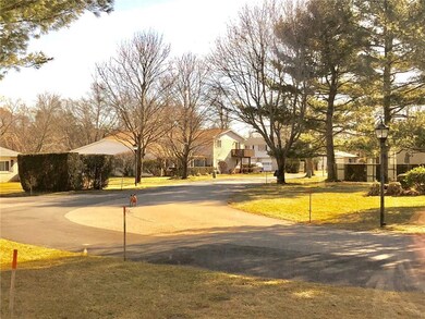 352 Chatham Cir, Warwick, RI 02886 - photo 6
