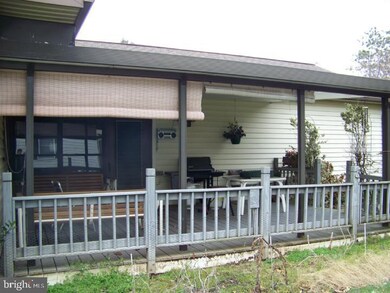 126 Maple Dr, Morgantown, PA 19543 - photo 5