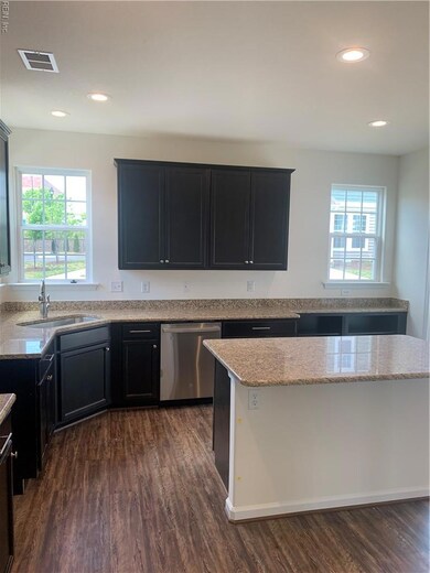 1011 Robinson Rd unit 5B, Suffolk, VA 23434 - photo 5