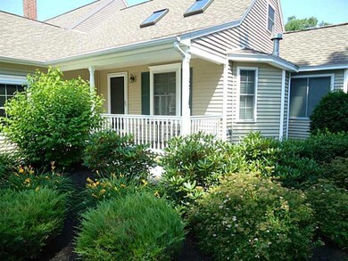 51 Shiretowne Common Dr unit 17, Kennebunk, ME 04043 - photo 4