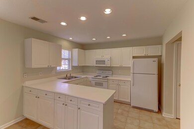 3316 Queensgate (10)