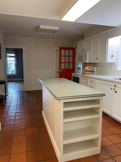 60 Chiswick Ave, Littleton, NH 03561 - photo 4