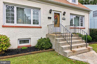 216 Fernwood Ave, Folsom, PA 19033 - photo 3