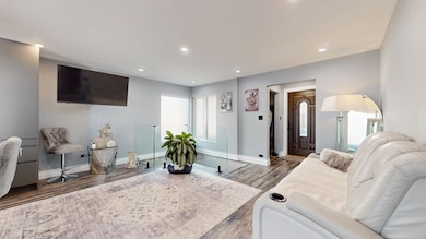 8206 Keeler Ave, Skokie, IL 60076 - photo 7