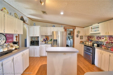 1030 W Frostproof Rd, Frostproof, FL 33843 - photo 6