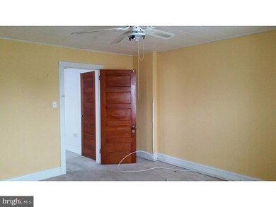 1206 E Bellevue Ave, Reading, PA 19605 - photo 7