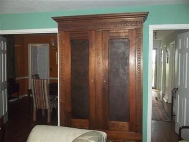 404 Lindsey Ave, Frankfort, KY 40601 - photo 7