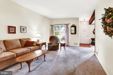 6827 Queens Ferry Rd, Baltimore, MD 21239 - photo 3