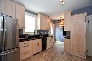 171 White St, South Weymouth, MA 02190 - photo 2