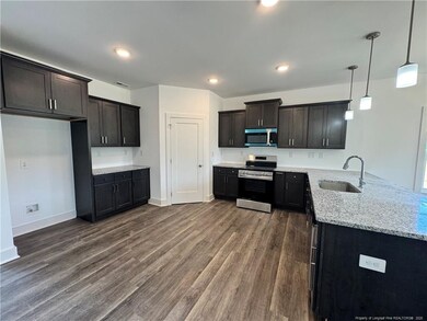 166 Peeler Cir, Raeford, NC 28376 - photo 4