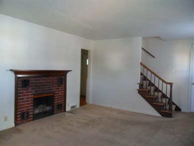Will easily accomodate large furniture.  Notice el