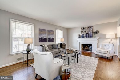 2621 Woodley Place, Falls Church, VA 22046 - photo 4