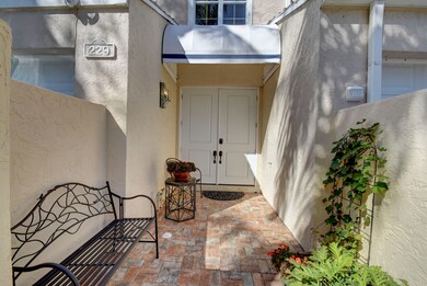 229 N Lakeshore Dr, Hypoluxo, FL 33462 - photo 2