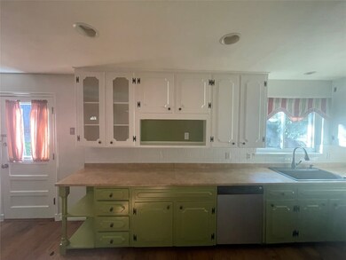 1125 Trailwood Dr, Hurst, TX 76053 - photo 6