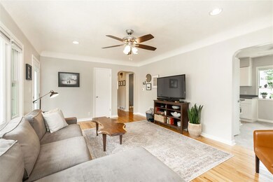 1609 Parker St, Cedar Falls, IA 50613 - photo 3