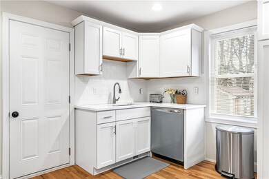 37 Warren Ave unit 1, Warren, RI 02885 - photo 6