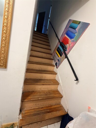 11 Argyle Terrace unit 2nd floor, Yonkers, NY 10701 - photo 4