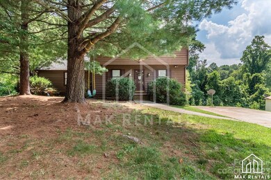 405 Holland Cir, Statesville, NC 28677 - photo 2