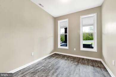 426 N Hilton St, Baltimore, MD 21229 - photo 2