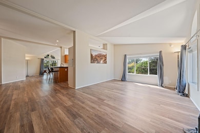 604 NE Shoshone Dr, Redmond, OR 97756 - photo 4