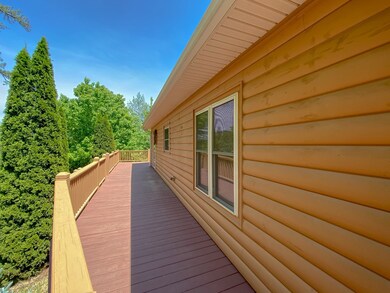 Deck wraps around entire cabin