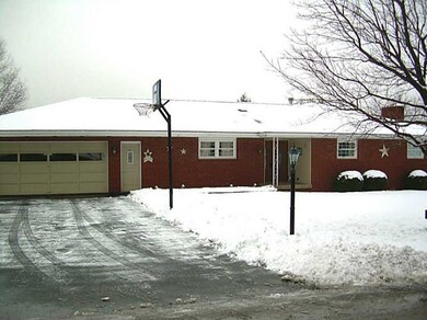 2665 Shelly Dr, Indiana, PA 15701 - photo 2