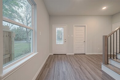 1913 Hampton St, Houston, TX 77088 - photo 7