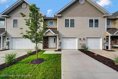 333 Shadow Wood Cir, Jermyn, PA 18433 - photo 3