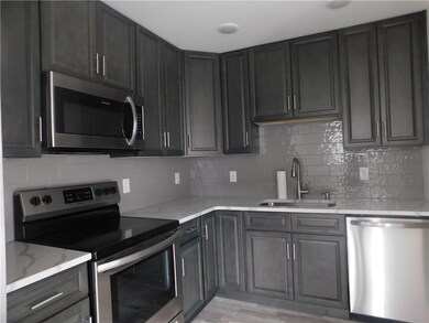 233 S Saint Cloud St unit 2, Allentown, PA 18104 - photo 4