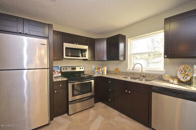 6826 Waikiki Rd, Jacksonville, FL 32216 - photo 6